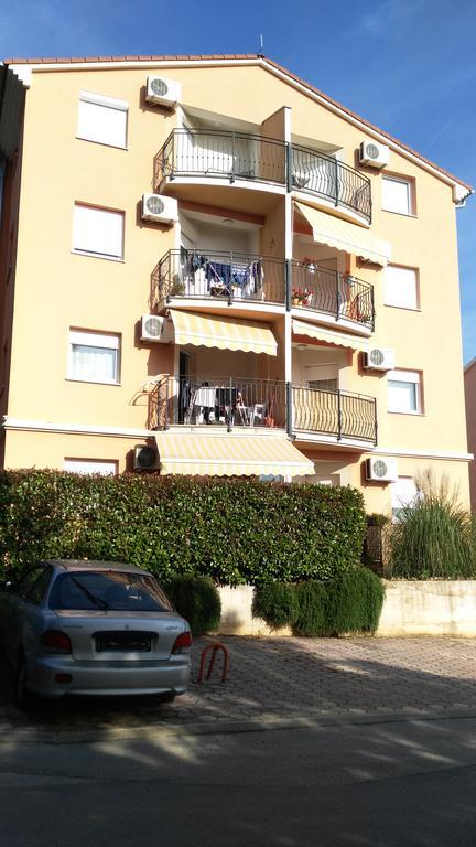 Apartment Pula Relax מראה חיצוני תמונה
